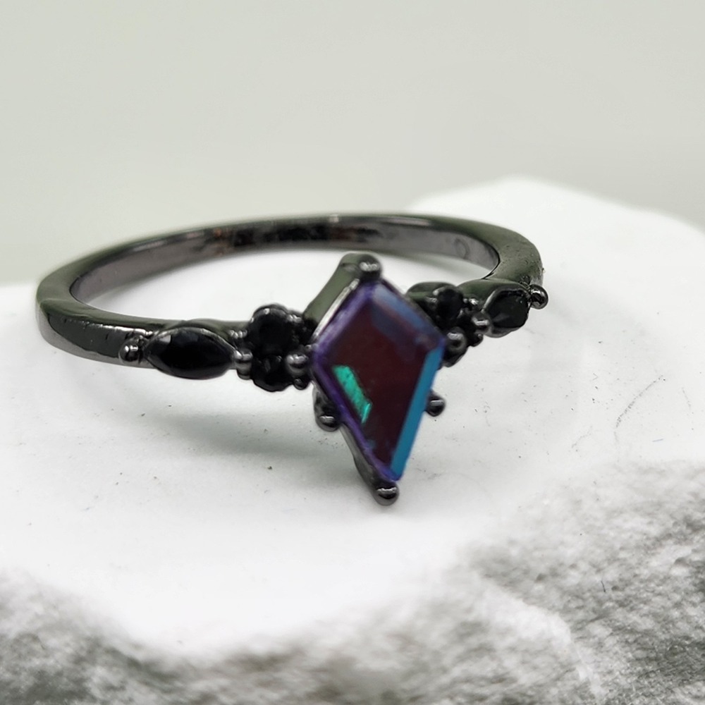Gunmetal Iridescent Kite Crystal Black Rhinestone Gothic Cocktail Ring Statement